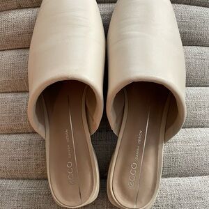 Ecco Women's Cream Mules